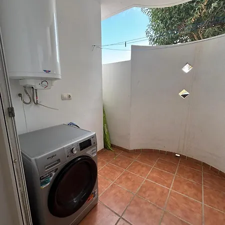 Delicate Child Friendly Ground Floor * El Faro